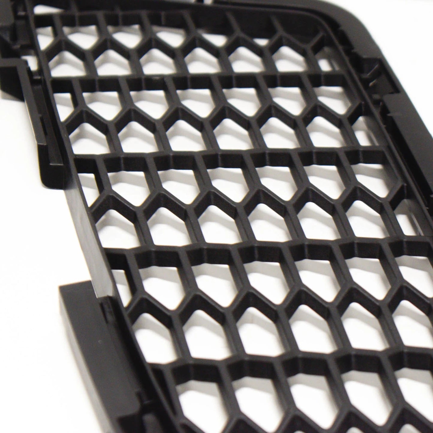 NEW BMW M5 F10 FRONT BUMPER RIGHT AIR INTAKE GRILLE 51118047394 ORIGINAL