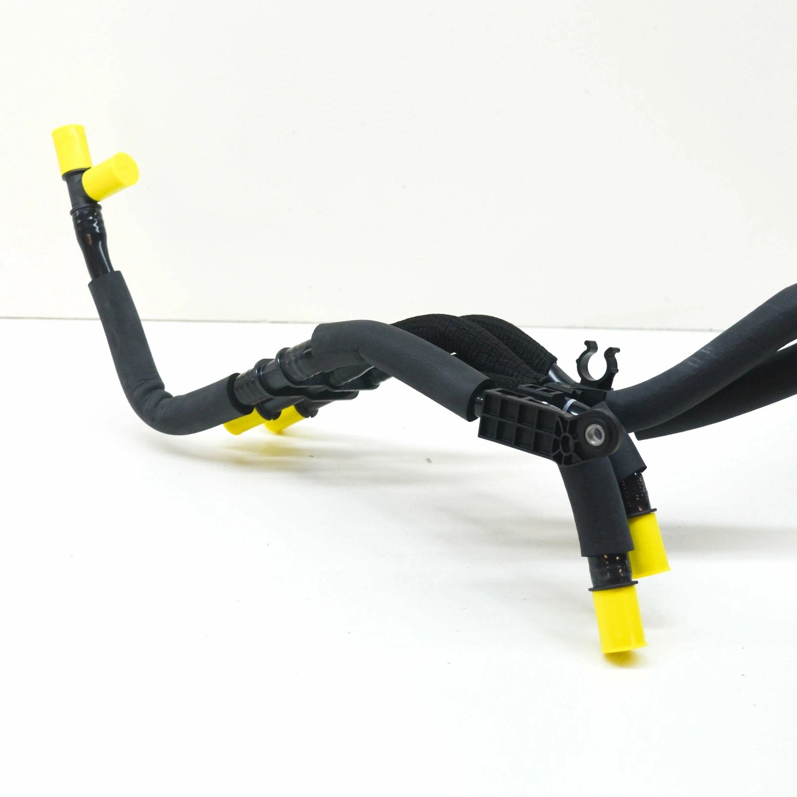 NEW AUDI E-TRON FRONT DRIVE MOTOR INVERTER COOLANT LINE 4KE122480AM ORIGINAL