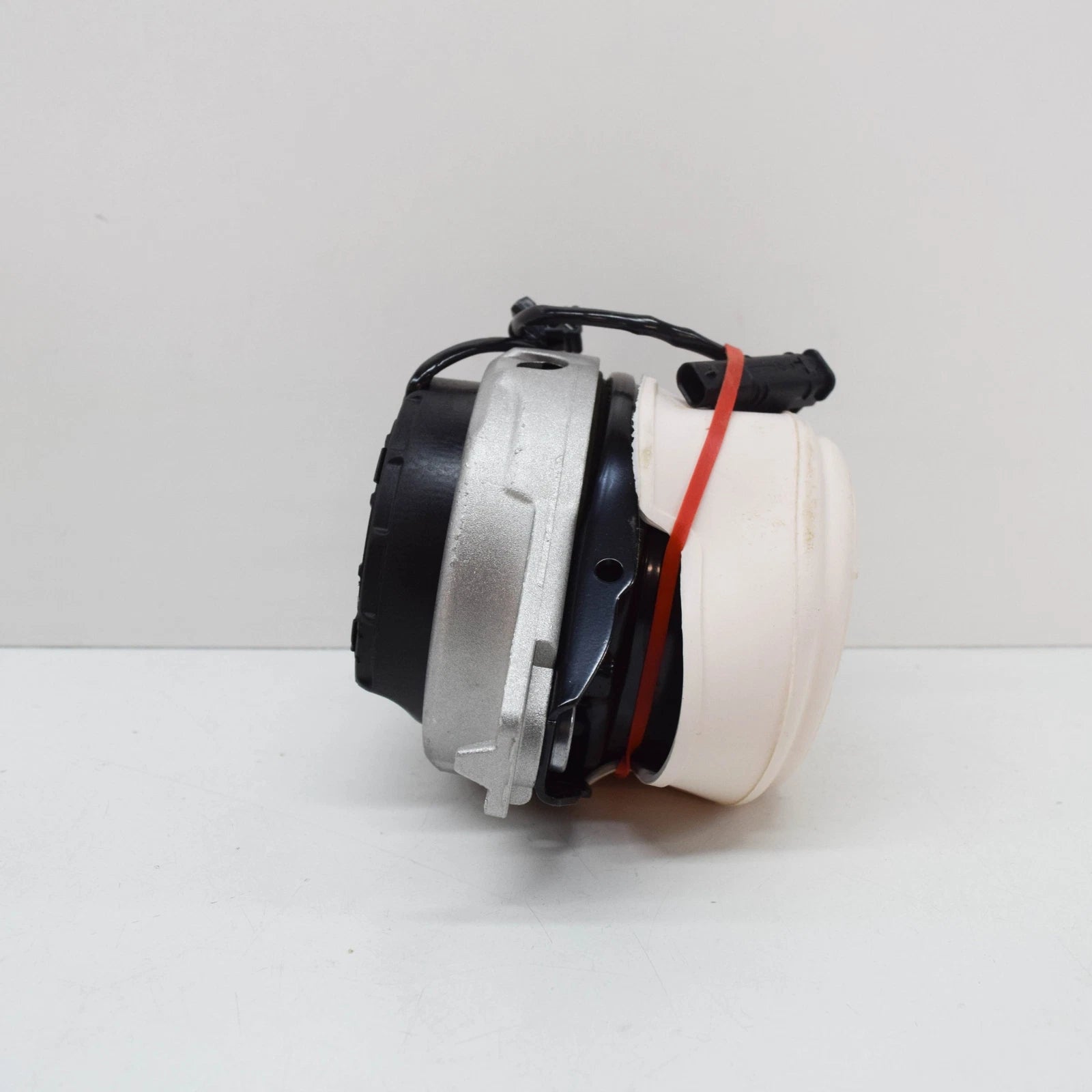 NEW MERCEDES-BENZ M W166 RIGHT SIDE ENGINE MOUNT A1662400400 ORIGINAL