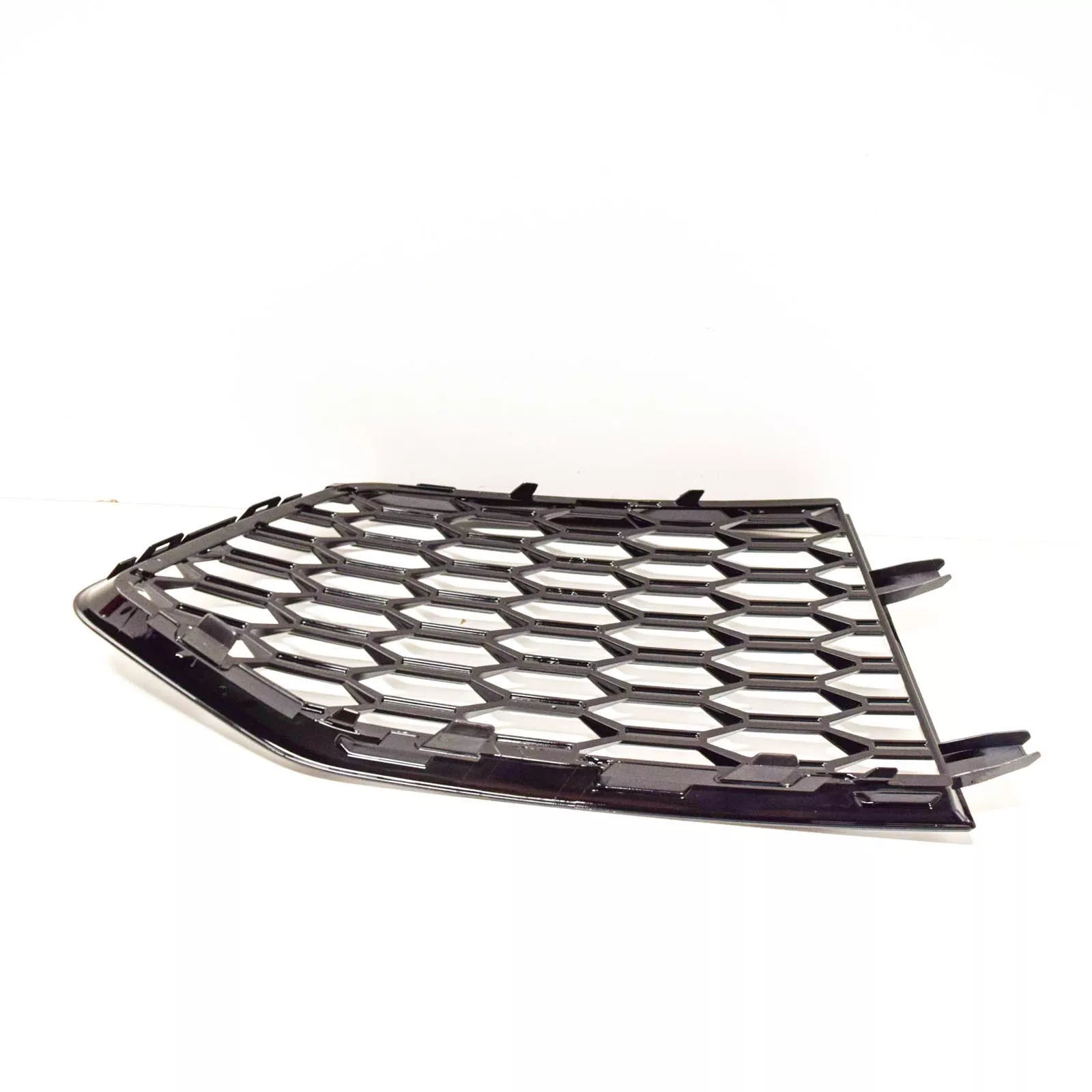 NEW AUDI Q3 8U RS FRONT BUMPER RIGHT AIR VENT GRILLE 8U0807682GT94 ORIGINAL