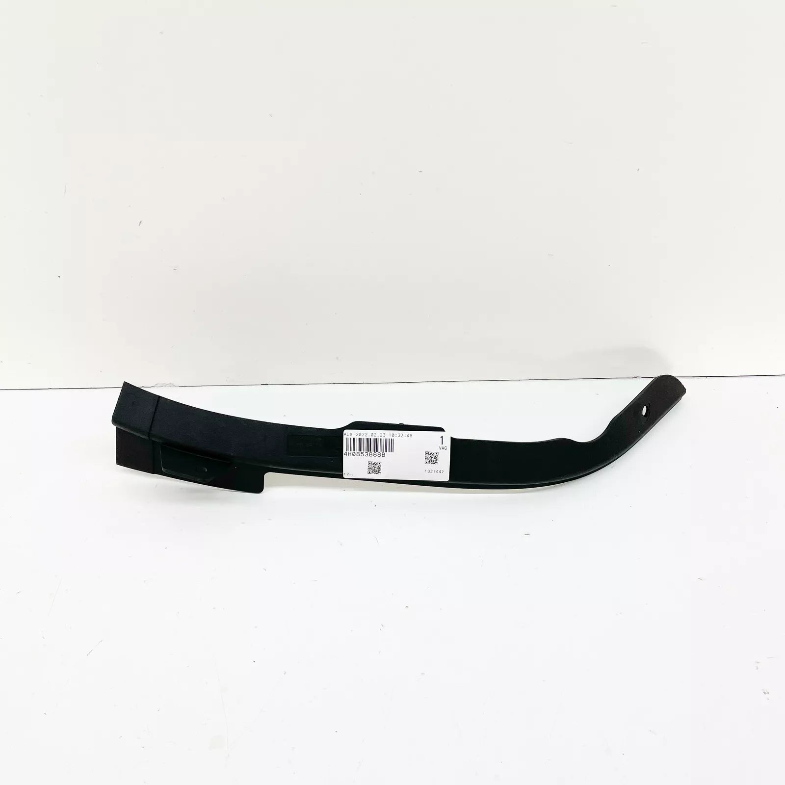 NEW AUDI A8 D4 FRONT BUMPER SIDE INNER WHEEL SPOILER 4H0853888B ORIGINAL