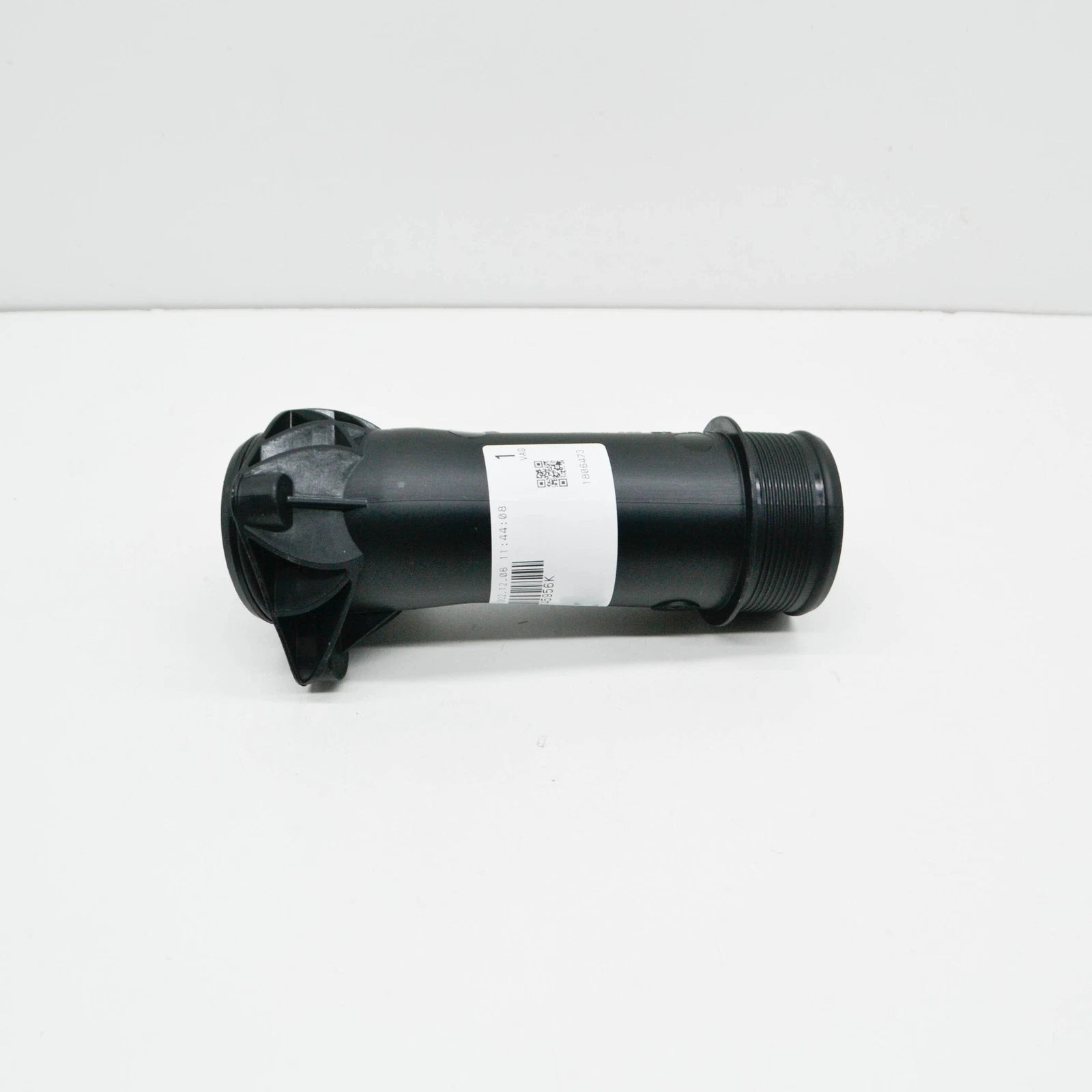 NEW AUDI Q7 4M ENGINE CHARGE AIR PRESSURE TUBE RIGHT UPPER 4M0145956K