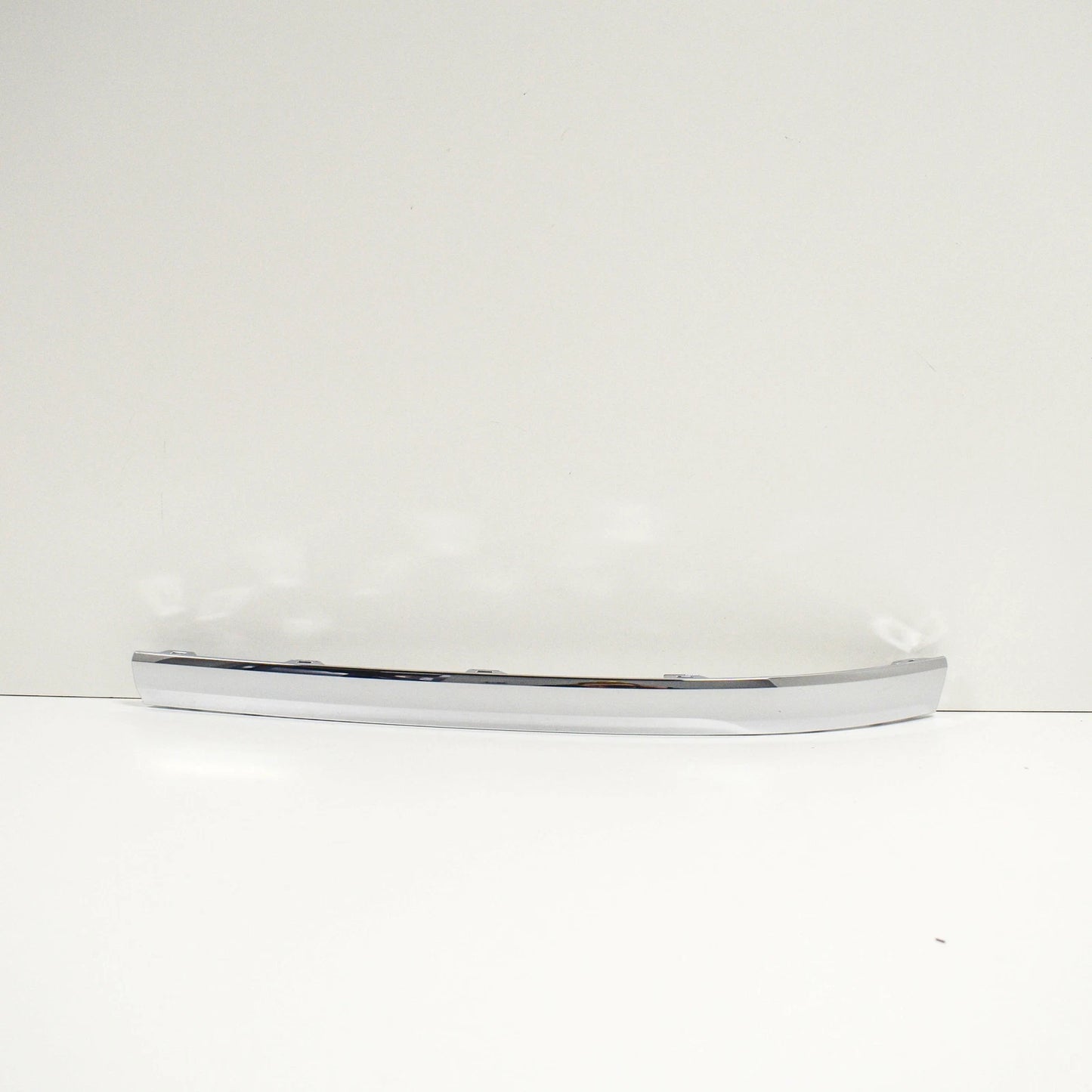 NEW VOLKSWAGEN TOUAREG 7P FRONT BUMPER LEFT CHROME MOLDING 7P68532532ZZ ORIGINAL