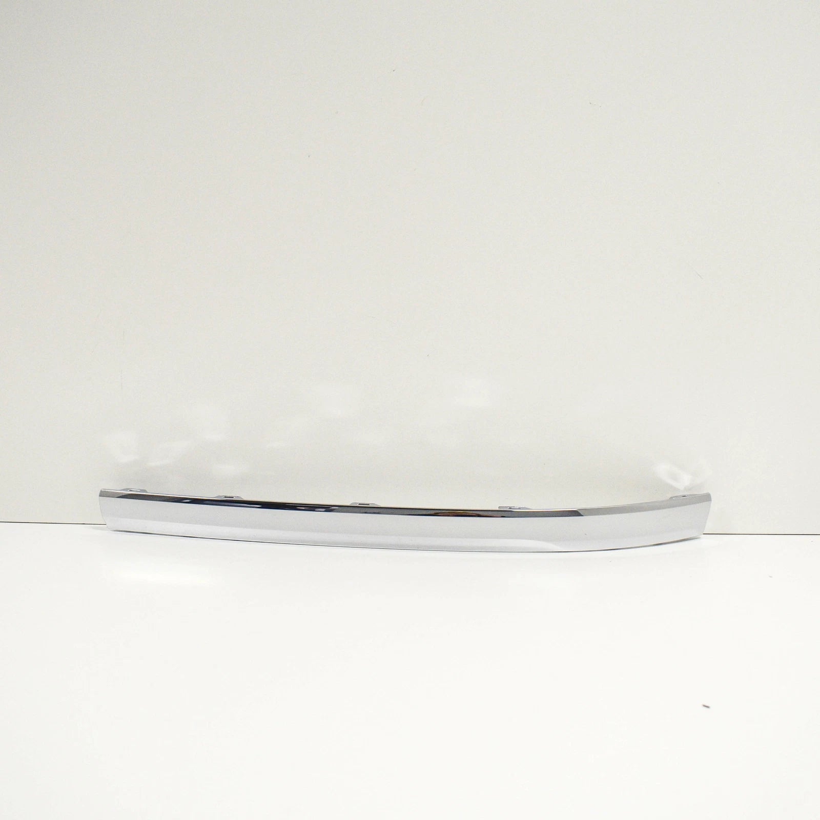 NEW VOLKSWAGEN TOUAREG 7P FRONT BUMPER LEFT CHROME MOLDING 7P68532532ZZ ORIGINAL