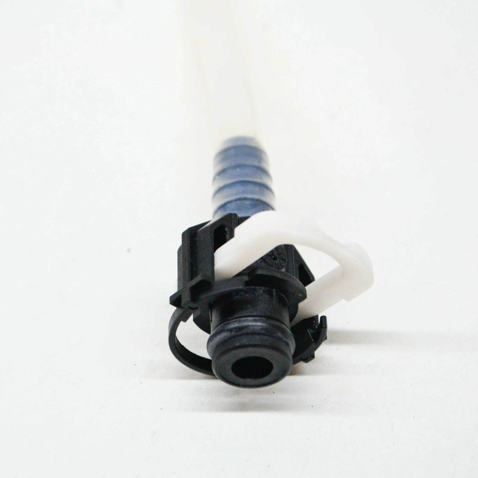 NEW MB E-CLASS W210 FUEL HOSE PIPE A6050701532 3.0 DIESEL 130KW