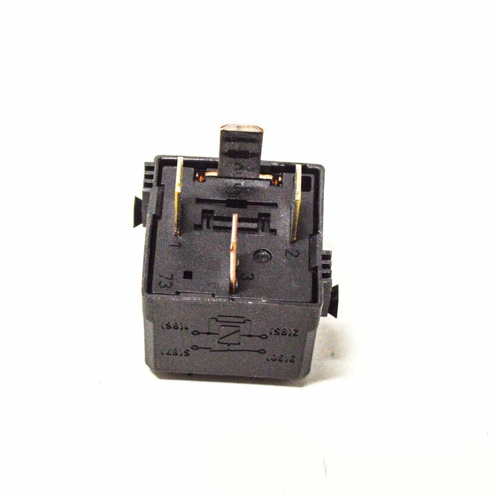 NEW MB CLA W117 RELAY A0009828023 ORIGINAL