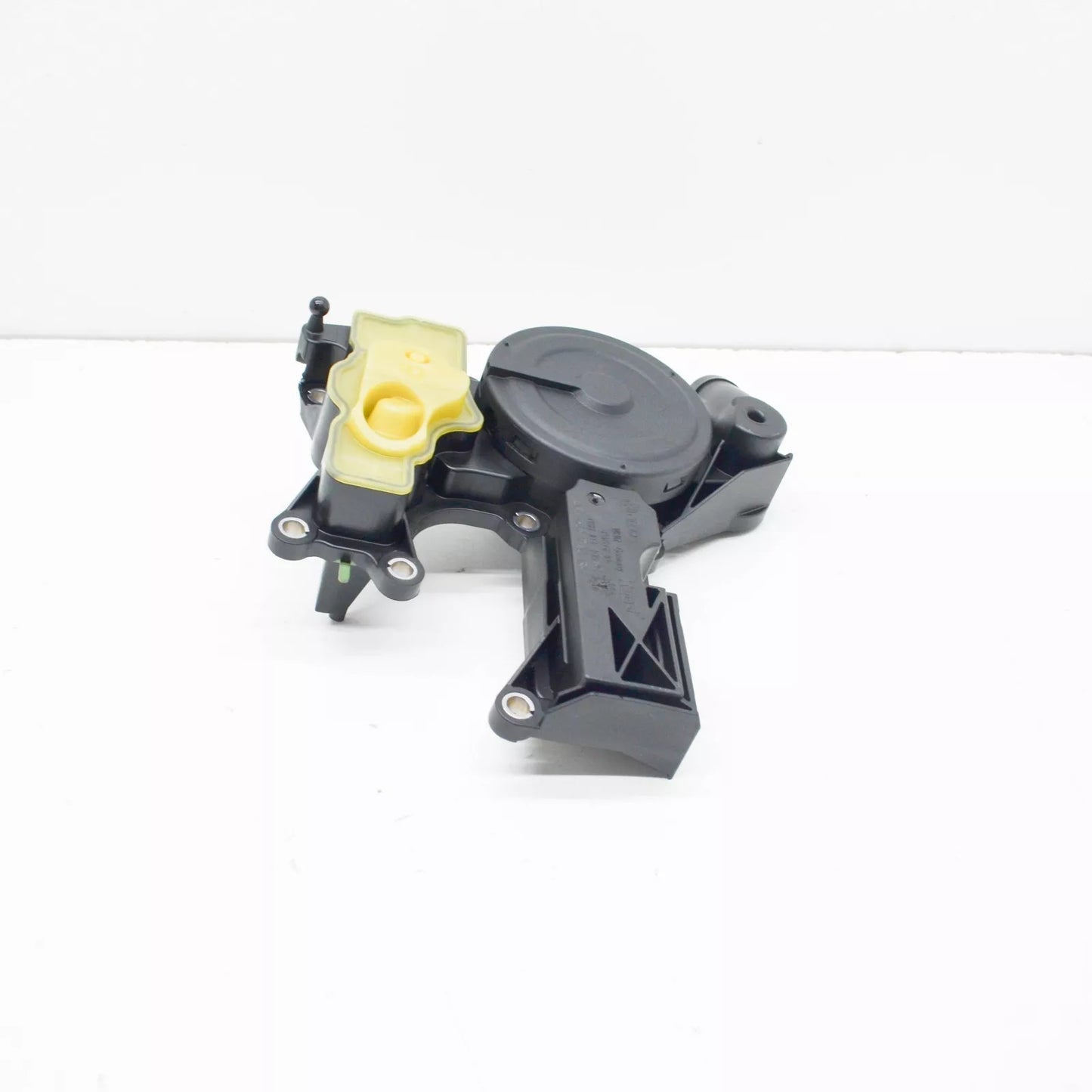 NEW AUDI A4 B8 OIL SEPARATOR 06H103495AK