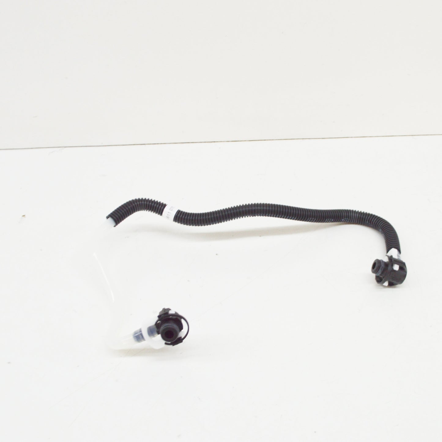 NEW MB SPRINTER 903 DIESEL 2.9 FUEL FILTER PIPE HOSE LINE A6110702032 ORIGINAL