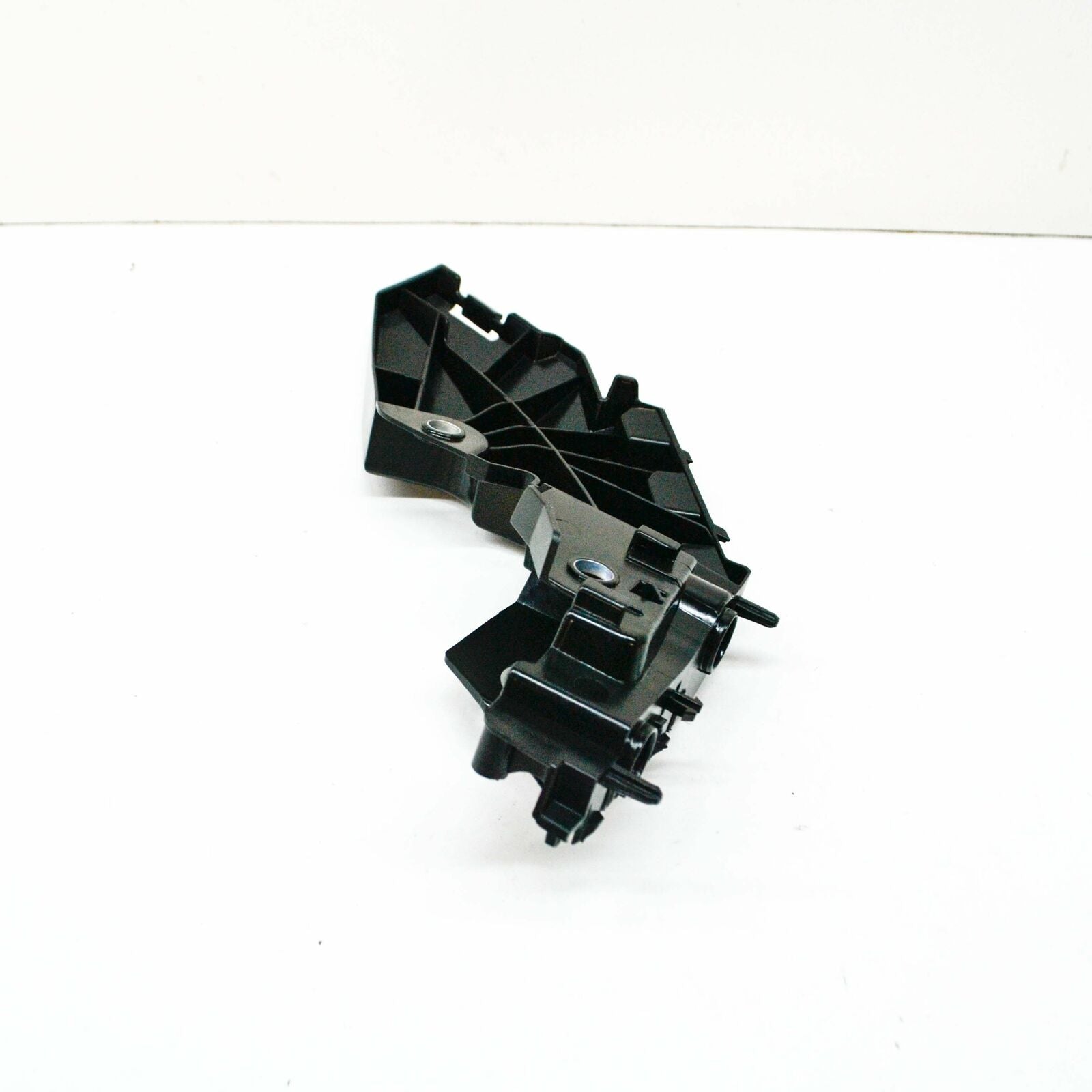 NEW VOLKSWAGEN TIGUAN AD MK2 FRONT RIGHT BUMPER BRACKET 5NA807050B ORIGINAL