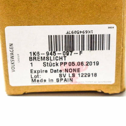 NEW VOLKSWAGEN GOLF MK5 THIRD STOP LIGHT 1K6945097F 2006 ORIGINAL