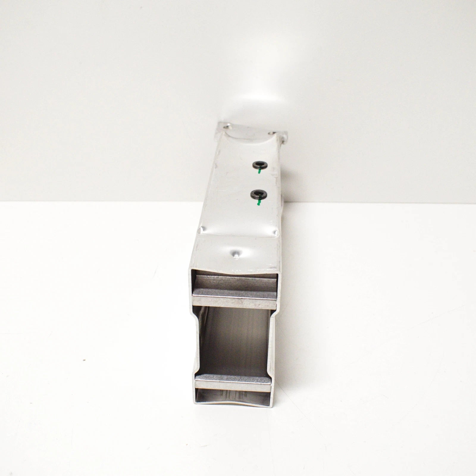 NEW MB C W204 AMG FRONT BUMPER RIGHT SHOCK IMPACT ABSORBER A2046202095 ORIGINAL