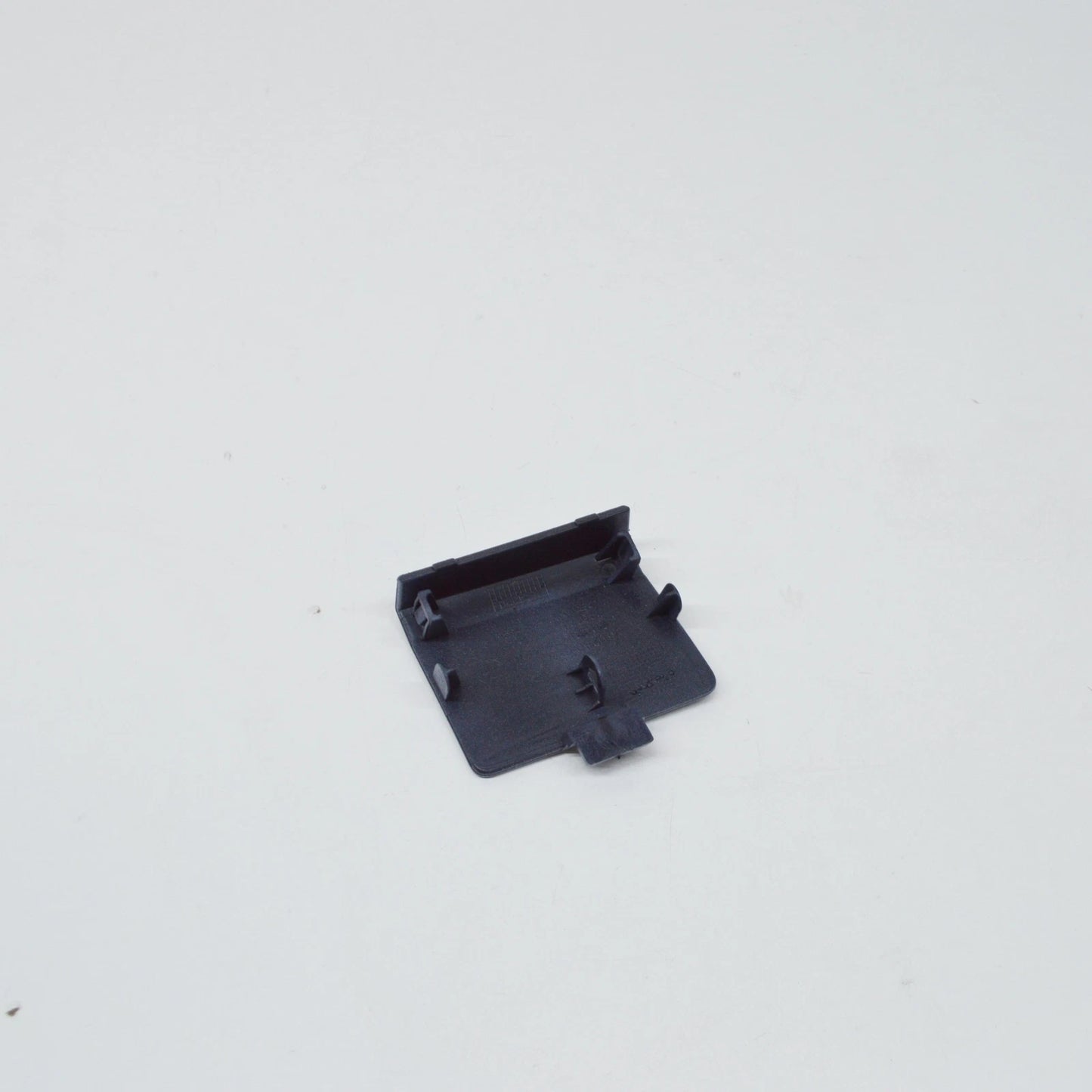 NEW BMW 5 F07 M SPORT REAR BUMPER TOW HOOK EYE CAP COVER 51128055049 ORIGINAL