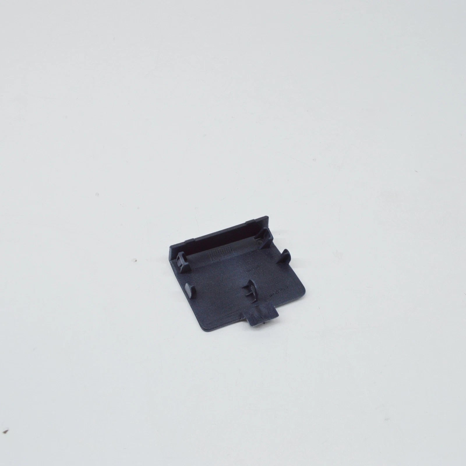 NEW BMW 5 F07 M SPORT REAR BUMPER TOW HOOK EYE CAP COVER 51128055049 ORIGINAL