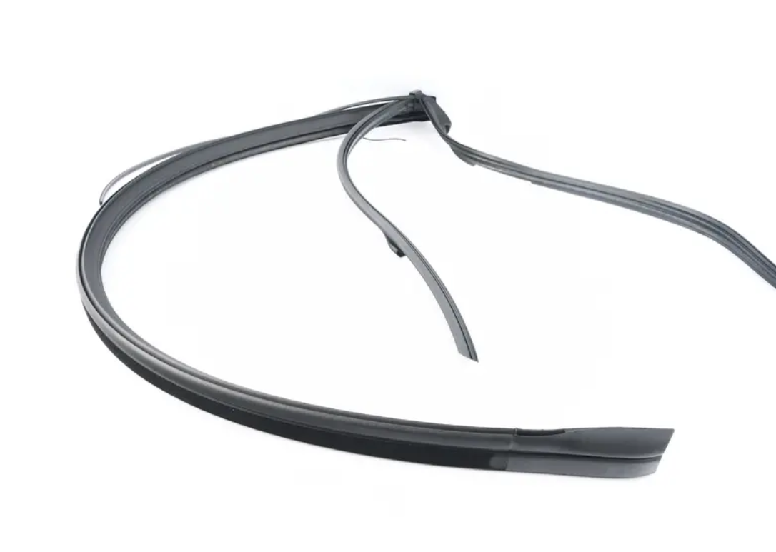 new bmw 4 f33,f83 windshield frame weatherstrip seal 7279772 51767279772