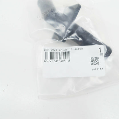 NEW MERCEDES-BENZ ML W164 ENGINE COOLANT CONNECTING PIPE LHD A2515060018