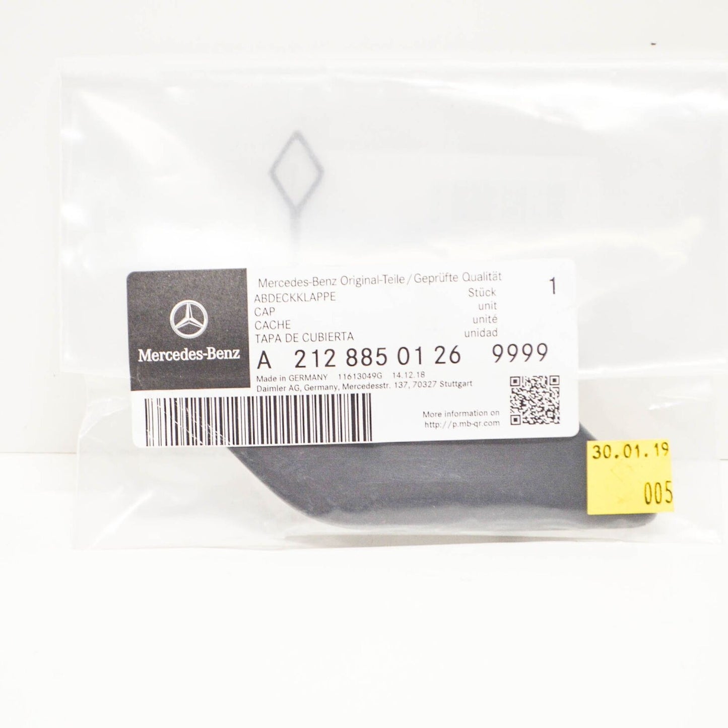 NEW MB E-CLASS W212 FRONT BUMPER TOW HOOK EYE COVER A21288501269999 2011