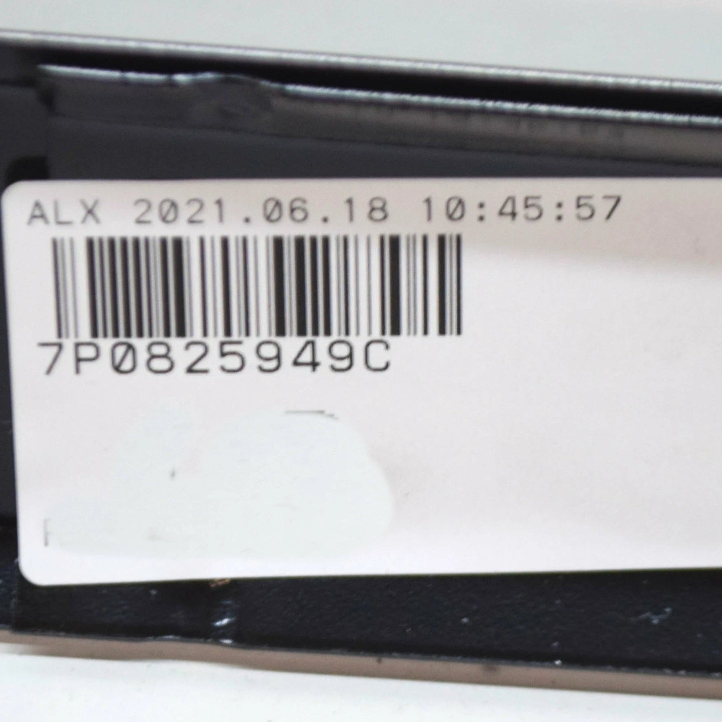 NEW VOLKSWAGEN TOUAREG 7P FLOOR PLATE CONNECTING STRUT 7P0825949C ORIGINAL