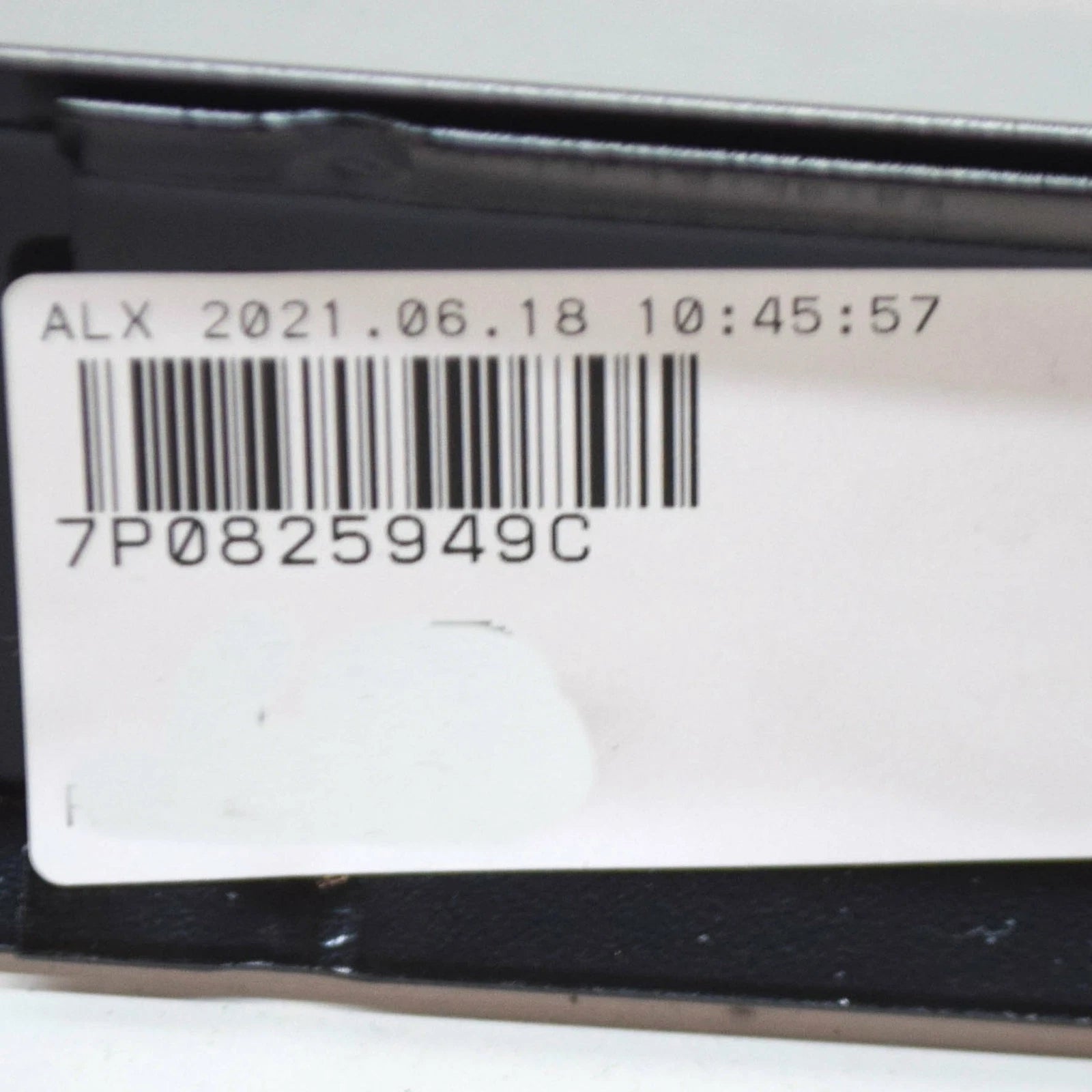 NEW VOLKSWAGEN TOUAREG 7P FLOOR PLATE CONNECTING STRUT 7P0825949C ORIGINAL