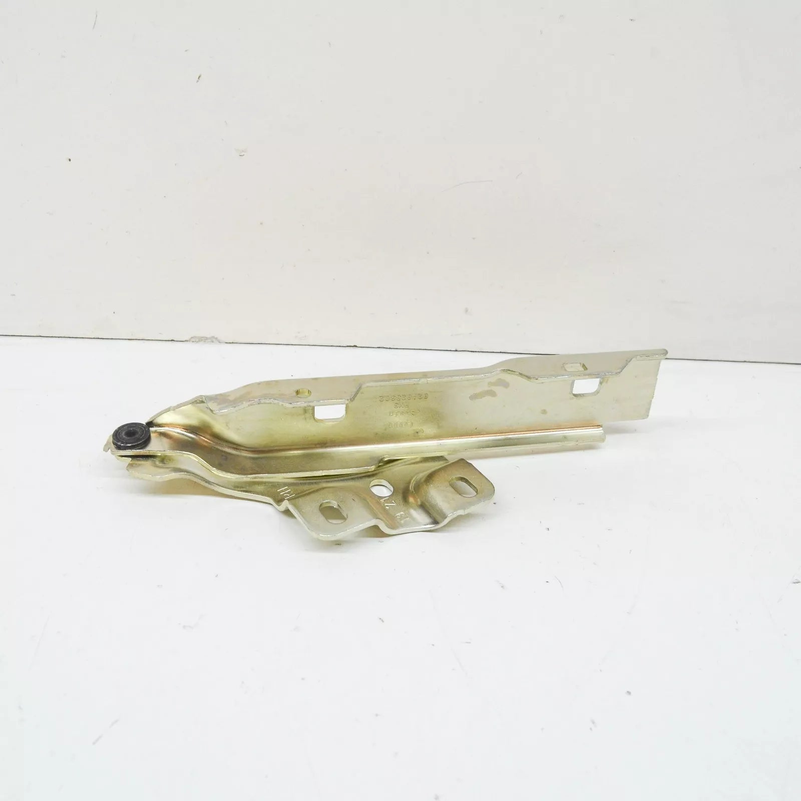 NEW AUDI A1 S1 GB FRONT RIGHT BONNET HOOD HINGE 82A823302 ORIGINAL