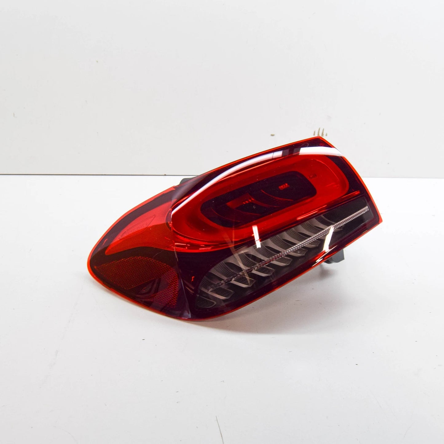 NEW MERCEDES-BENZ GLA H247 REAR LEFT OUTER TAILLIGHT A2479062901 ORIGINAL