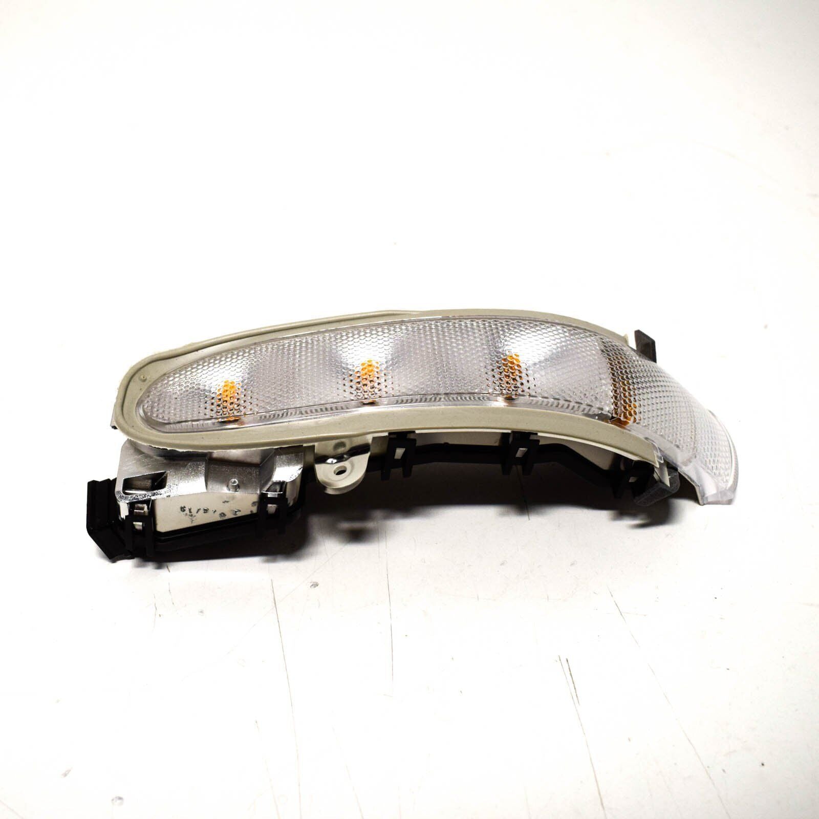 NEW MERCEDES BENZ C W203 LEFT WING MIRROR TURN SIGNAL A2038200121 ORIGINAL