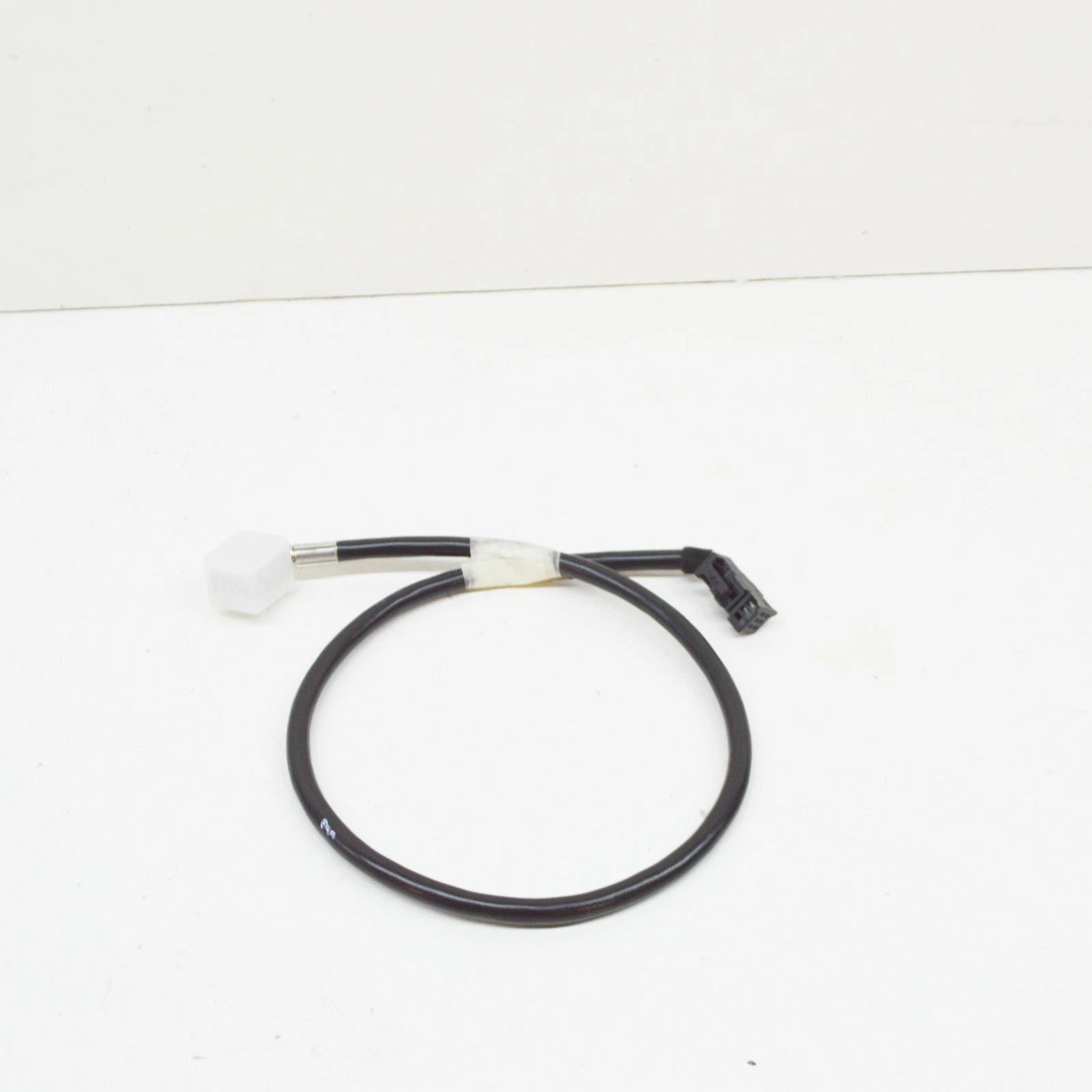 NEW BMW 5 E39 CD CHANGER CABLE 8364756 65128364756 ORIGINAL