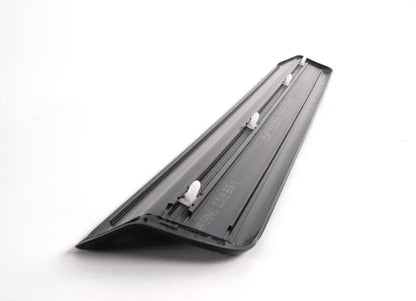 NEW BMW 3 E46 FRONT RIGHT DOOR SILL TRIM 51478219186 8219186 ORIGINAL