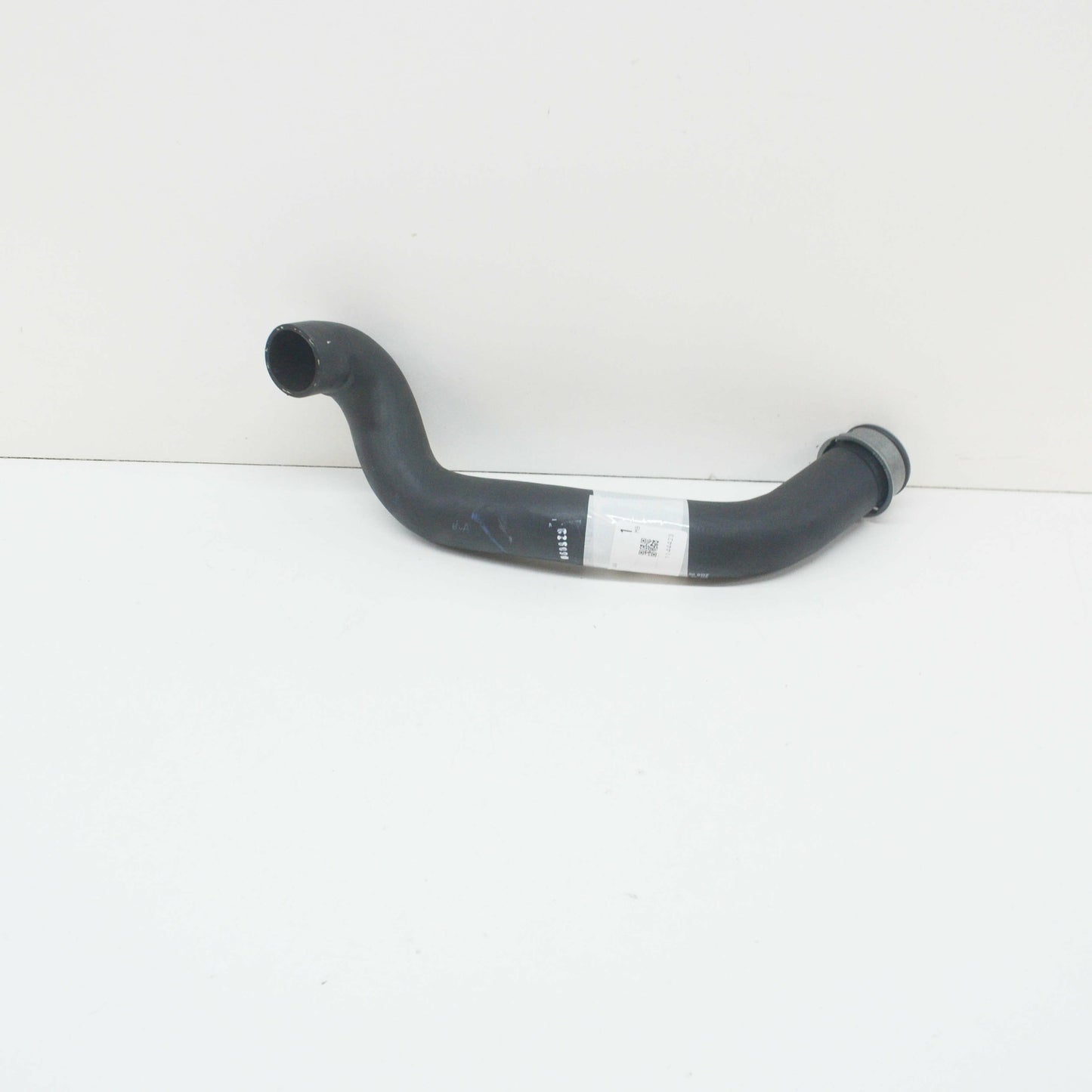 NEW MERCEDES-BENZ G W463 RADIATOR TO ENGINE COOLANT HOSE A4635002275 ORIGINAL