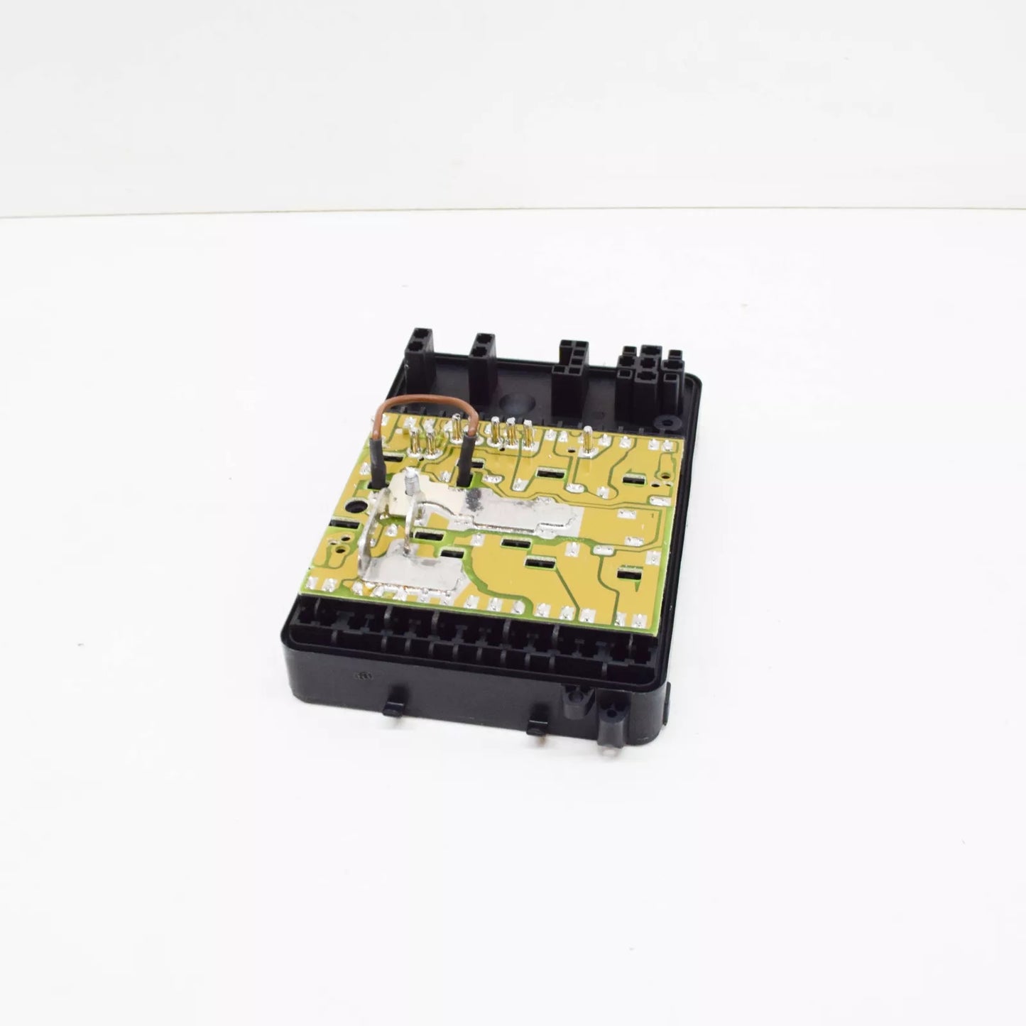 NEW BMW E30 CABRIO COUPE SEDAN FUSE BOX 61131370763 1370763 ORIGINAL