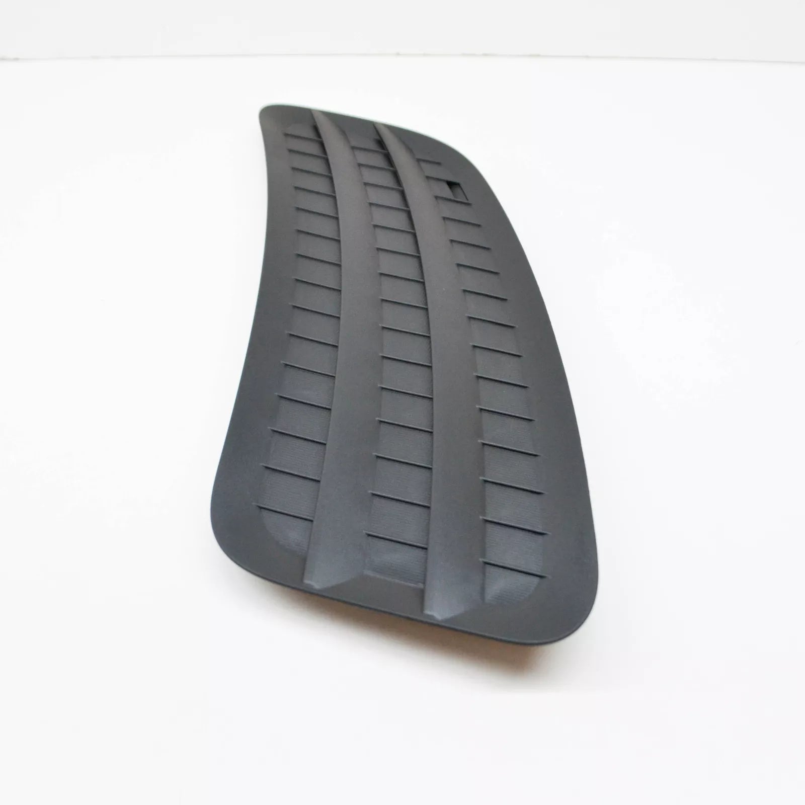 NEW MB SPRINTER W907 ENGINE HOOD LEFT GRILLE RHD A91083607009051