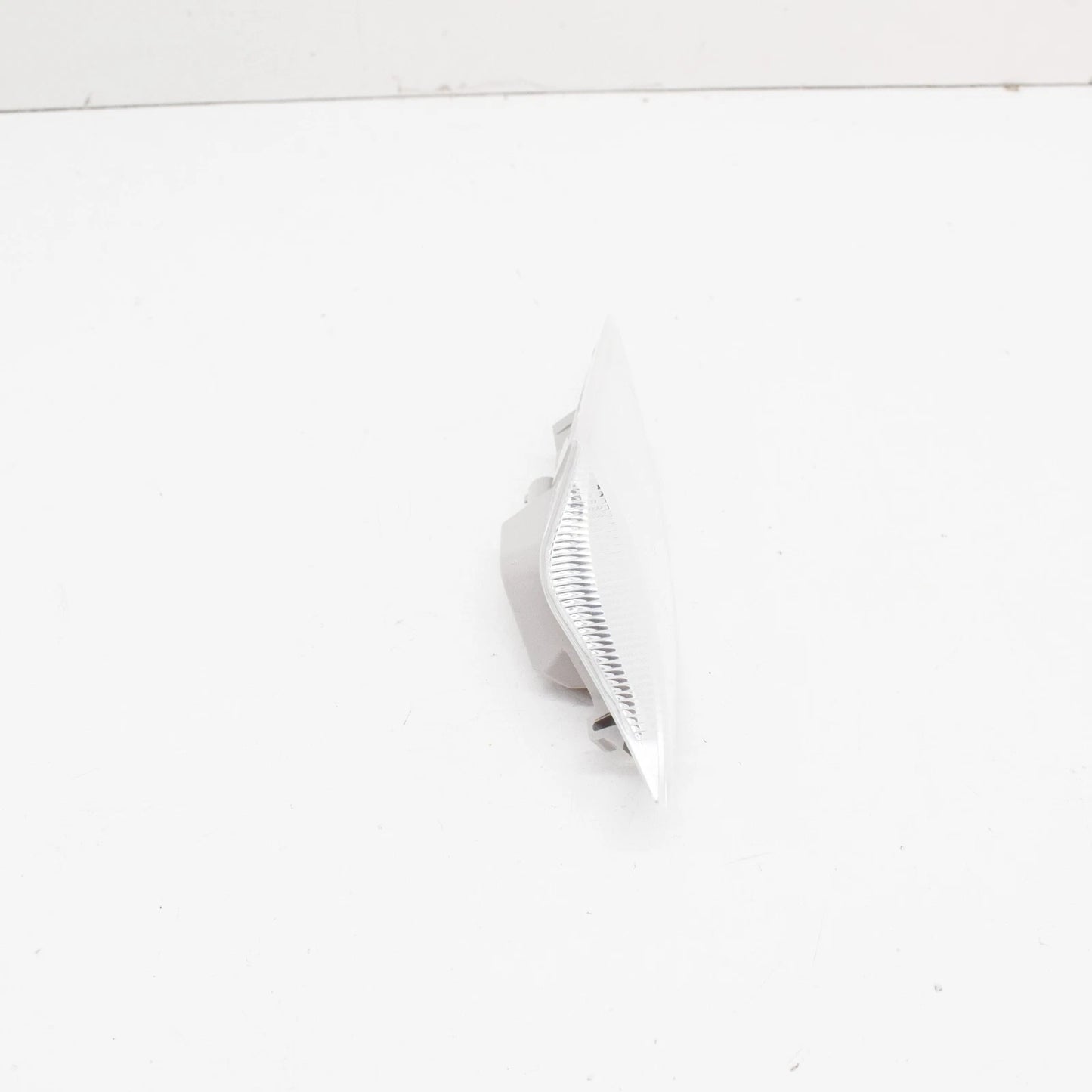 NEW BMW Z4 E89 FRONT RIGHT TURN INDICATOR LAMP 7191760 63137191760 ORIGINAL