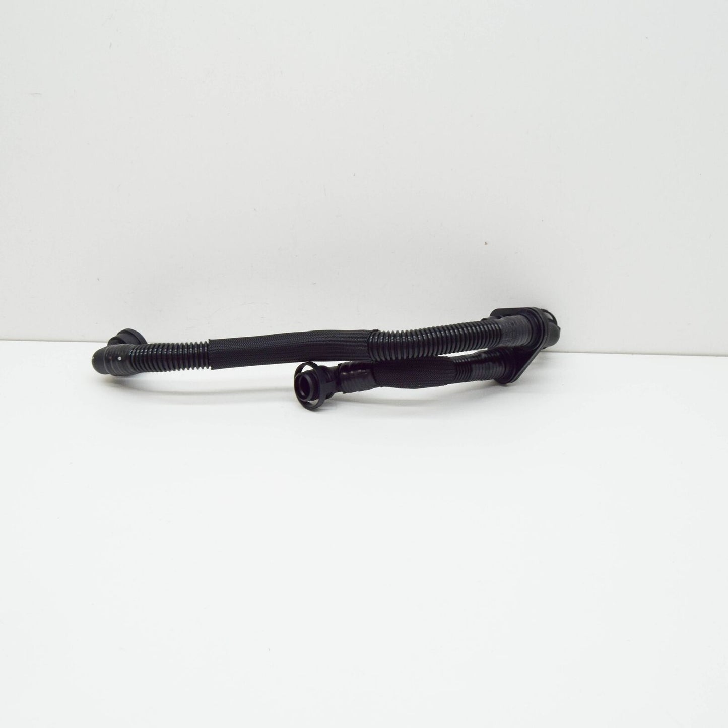 NEW AUDI A5 SPORTBACK F5 ENGINE VENT HOSE 06M103210ED ORIGINAL