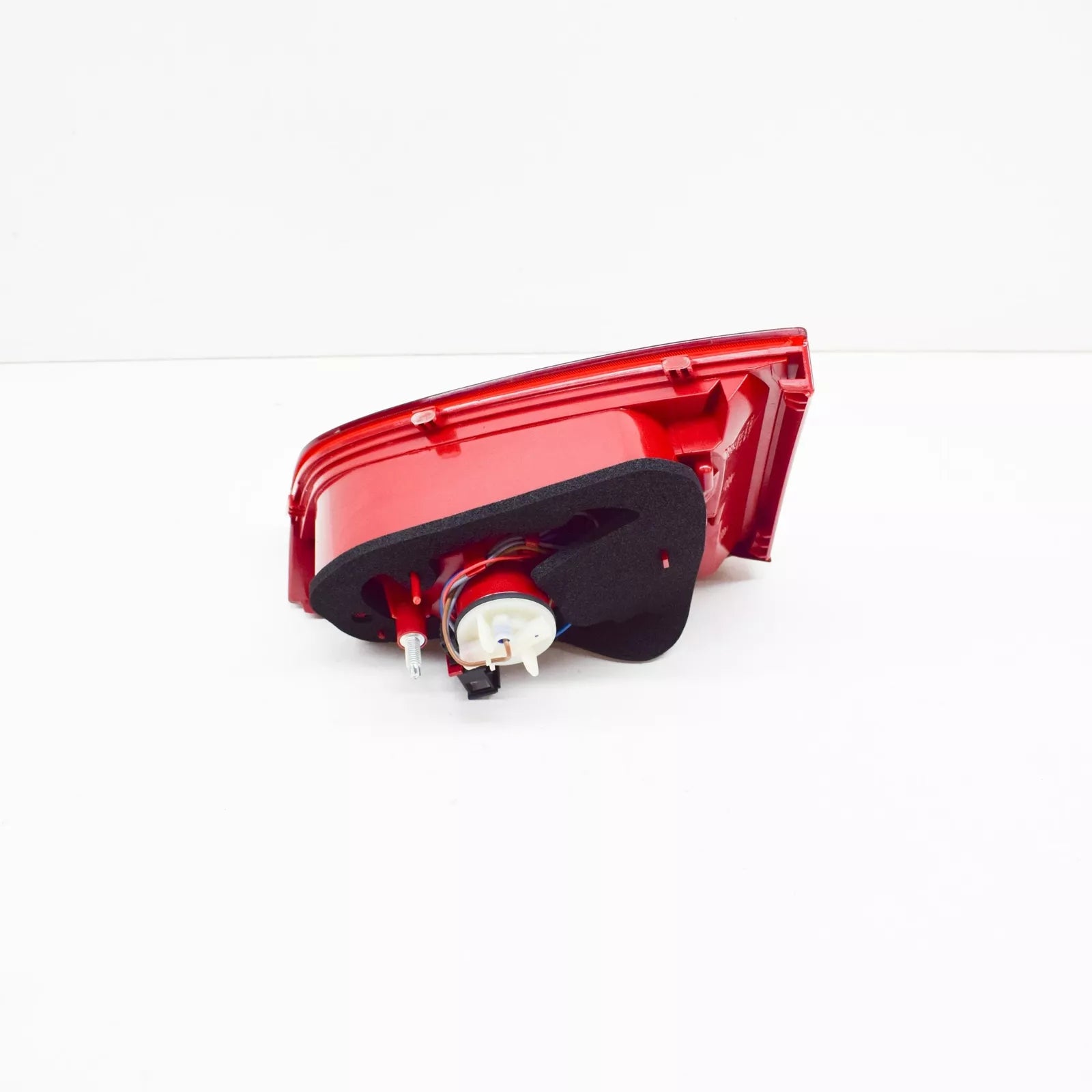 NEW AUDI A3 CONVERTIBLE 8P7 LEFT SIDE INNER TAILLIGHT 8P7945093