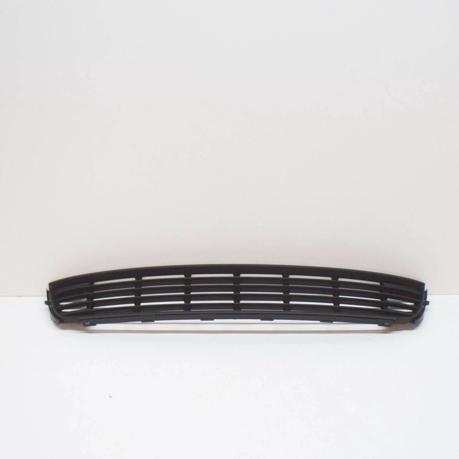 NEW VW CADDY 2K FRONT BUMPER LOWER CENTER GRILLE 1T0853677C9B9