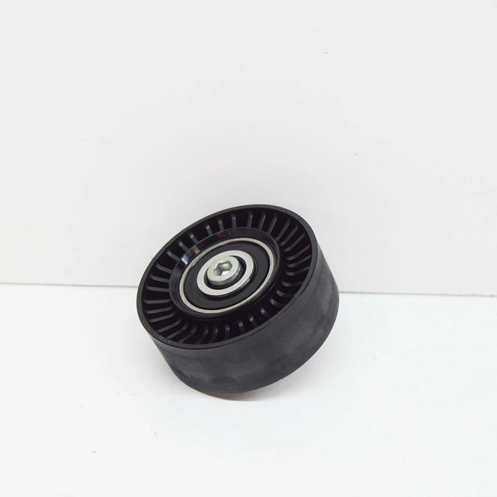 NEW BMW 3 E90 BELT DRIVE DEFLECTION PULLEY 11287790448 7790448 2008 ORIGINAL