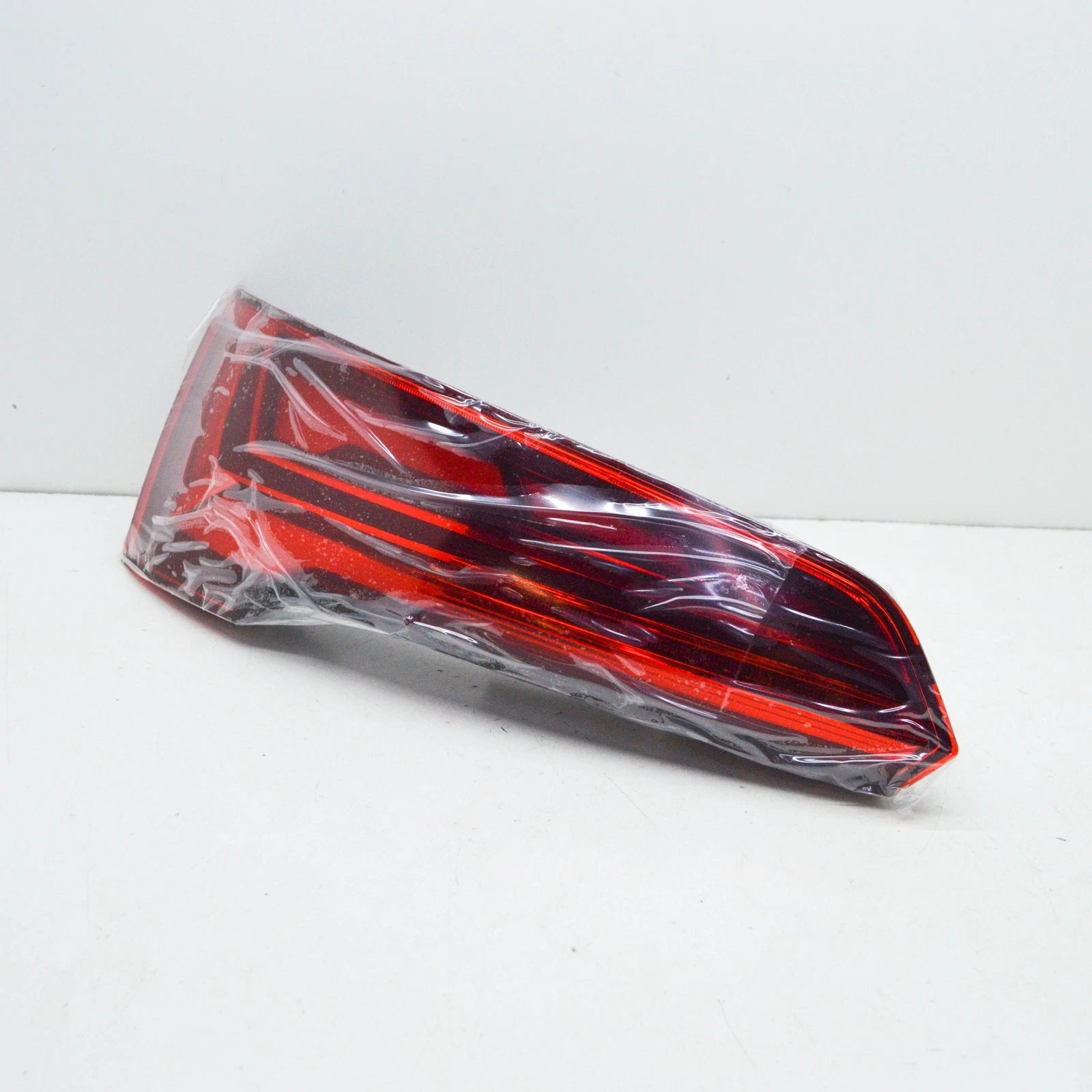 NEW AUDI Q5 FY REAR LEFT TAILLIGHT 80A945075B ORIGINAL