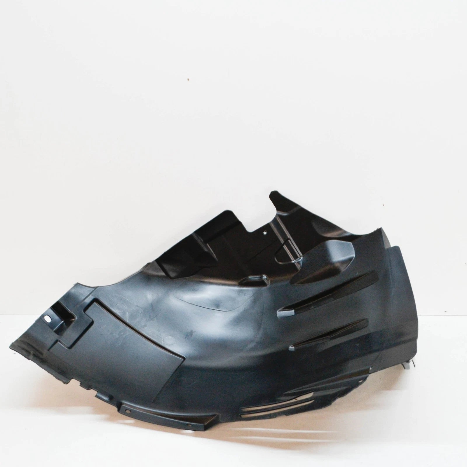 NEW MERCEDES-BENZ GLE COUPE C292 FRONT LEFT FENDER LINER A2926900030 ORIGINAL