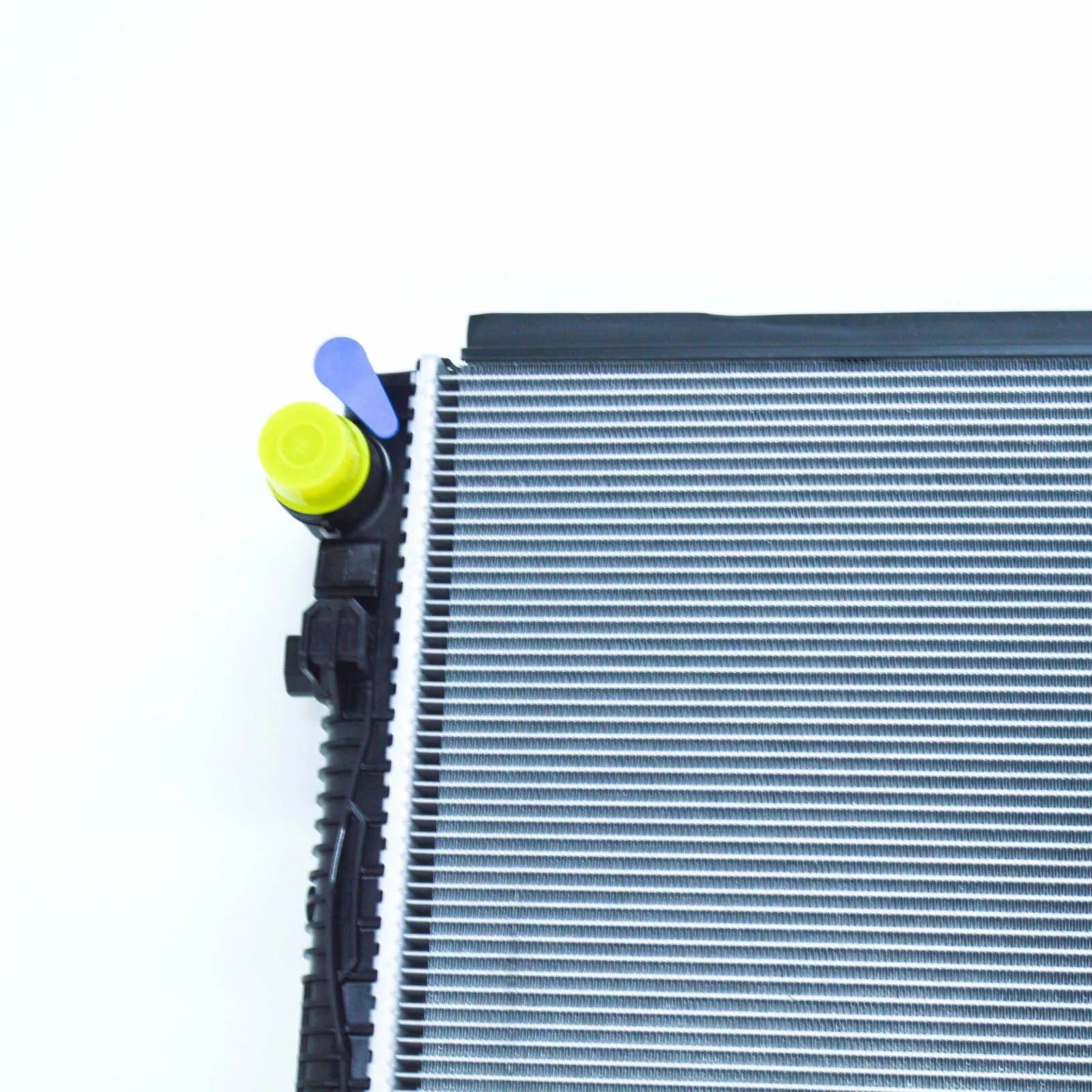 NEW AUDI RS3 8V ENGINE COOLING RADIATOR 8V0121251B ORIGINAL