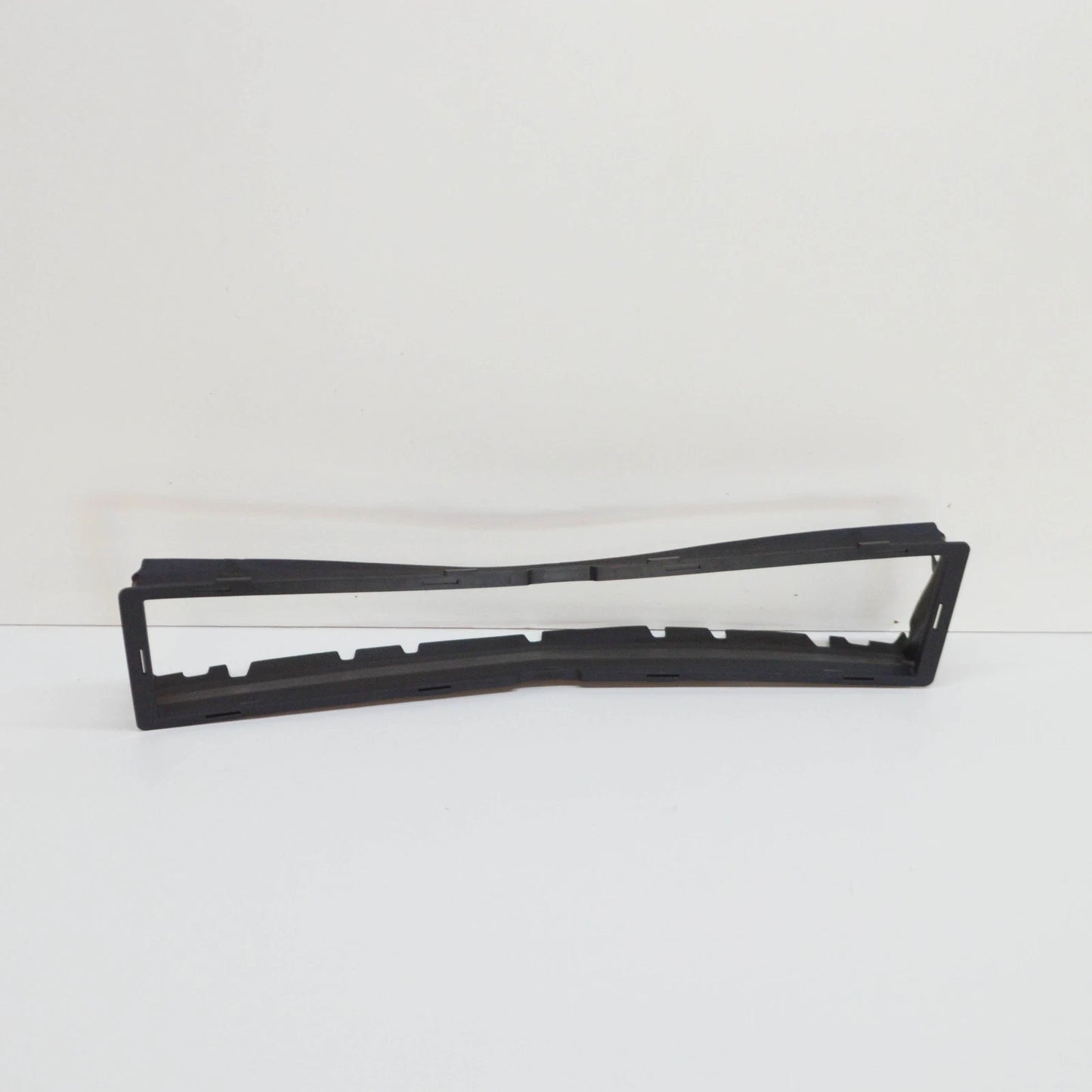 NEW MERCEDES-BENZ CLA C118 FRONT LOWER AIR DUCT SEGMENT A1188853801 ORIGINAL