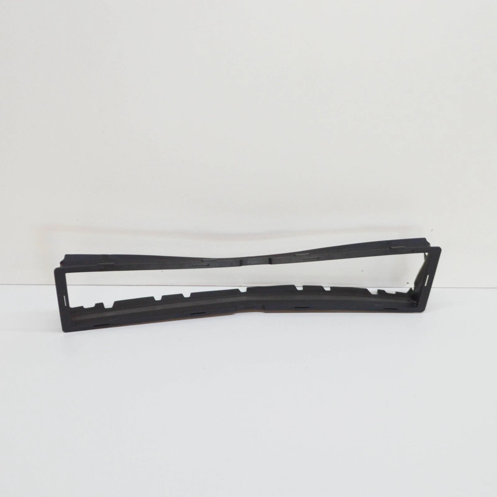 NEW MERCEDES-BENZ CLA C118 FRONT LOWER AIR DUCT SEGMENT A1188853801 ORIGINAL