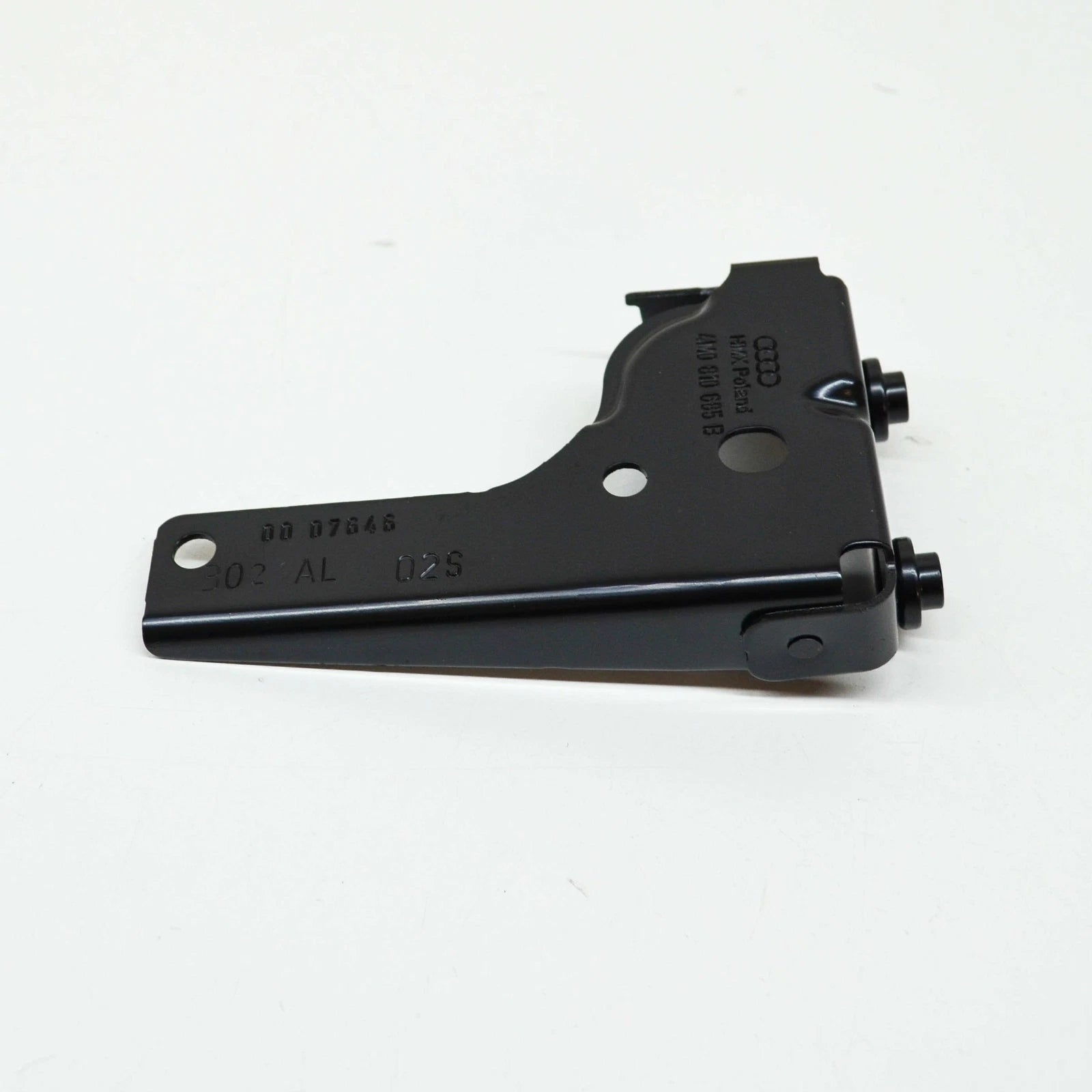 NEW AUDI Q7 4M LEFT LOWER QUARTER PANEL APERTURE BRACKET 4M0810685B ORIGINAL