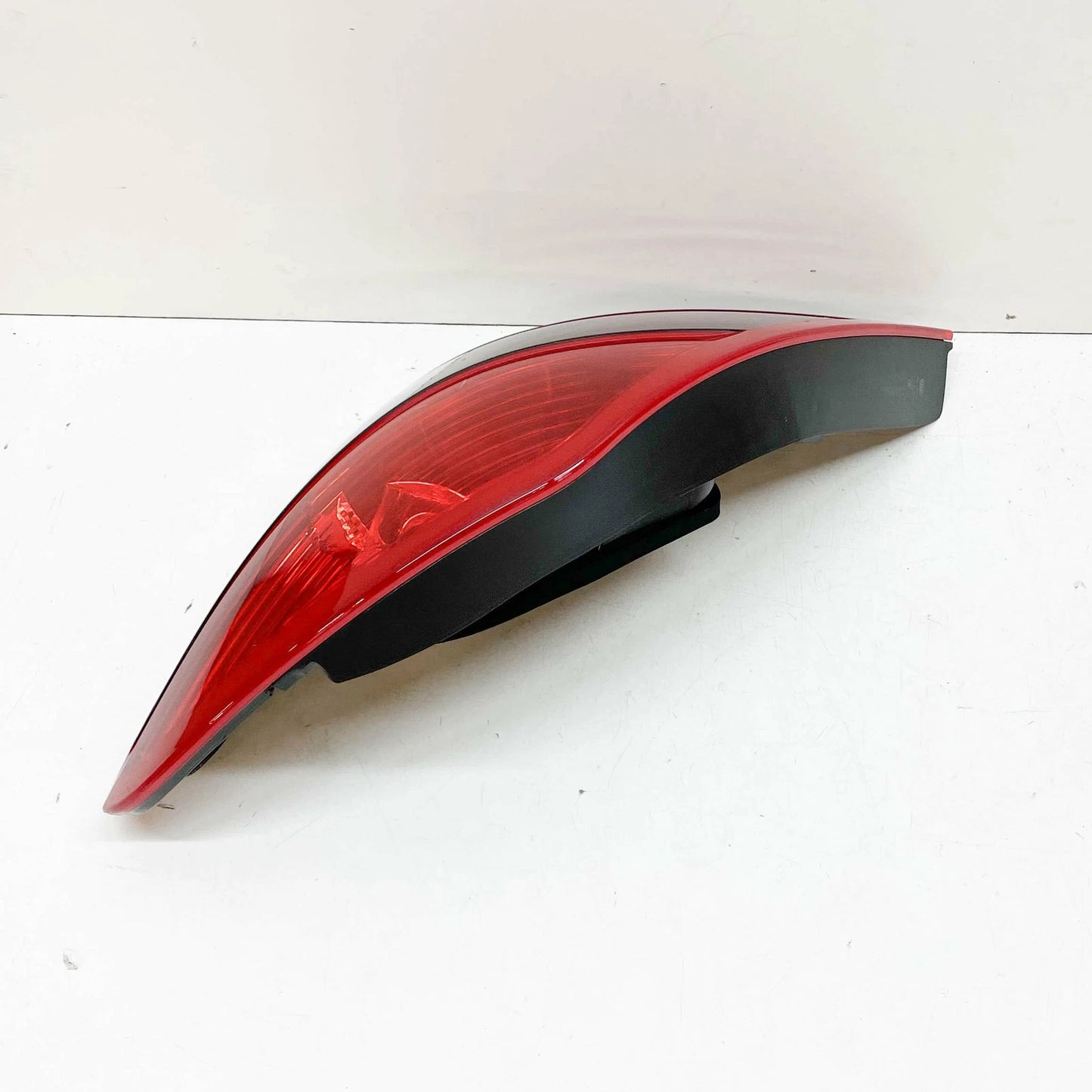 NEW MERCEDES-BENZ SLK R171 REAR RIGHT TAILLIGHT A1718200664 ORIGINAL