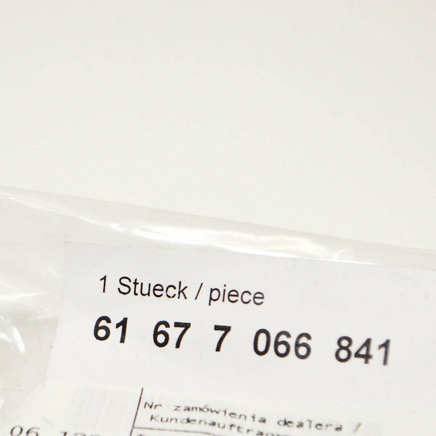 NEW BMW 3 E46 LEFT HEADLIGHT WASHER COVER 61677066841 ORIGINAL