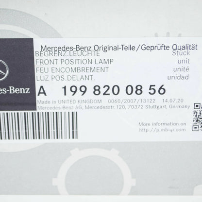 NEW MERCEDES-BENZ SLR R199 FRONT RIGHT SIDE MARKER LAMP A1998200856