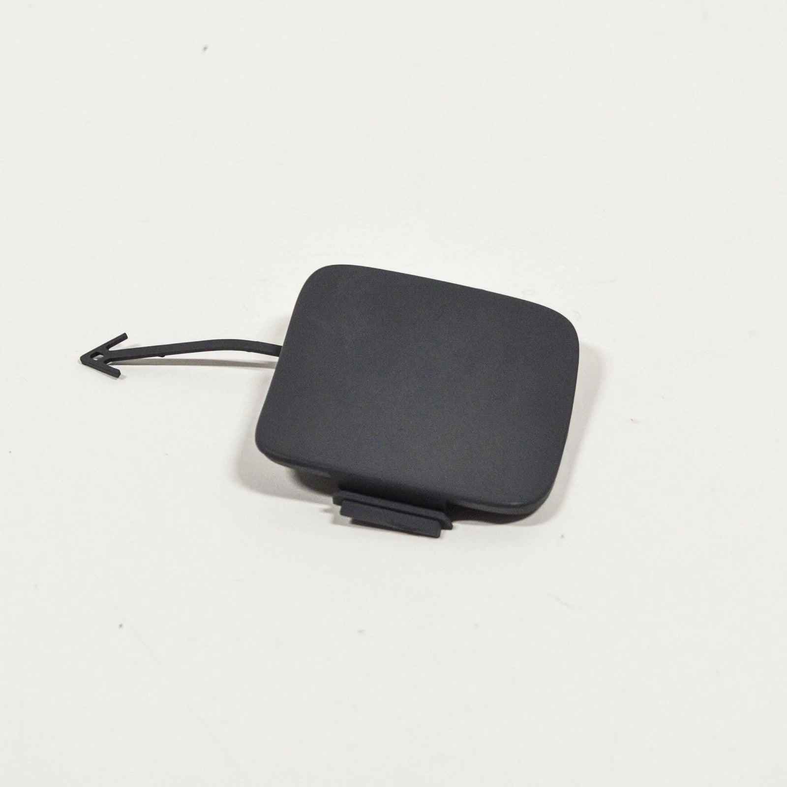 NEW AUDI A7 SPORTBACK 4G8 REAR BUMPER TOW HOOK EYE CAP 4G8807441AGRU ORIGINAL