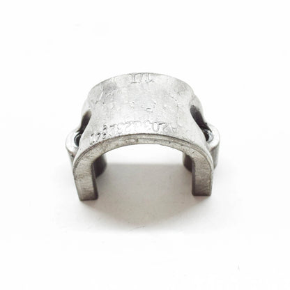 NEW MERCEDES-BENZ C W203 FRONT STABILIZER BAR BRACKET A2033232840 ORIGINAL