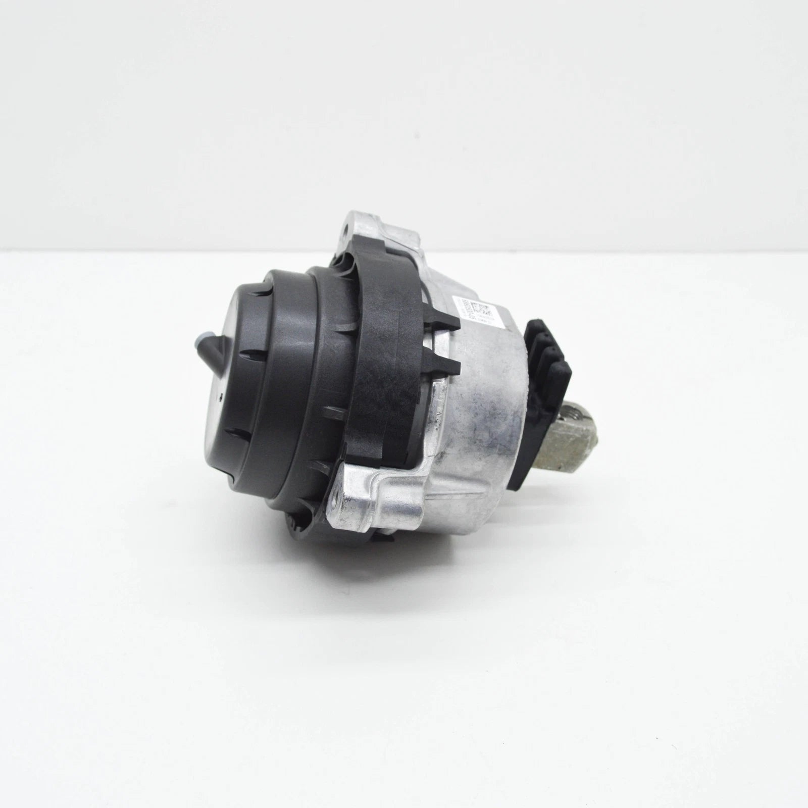 NEW BMW 5 G30 RIGHT SIDE ENGINE MOUNT 22116860500 6860500 ORIGINAL