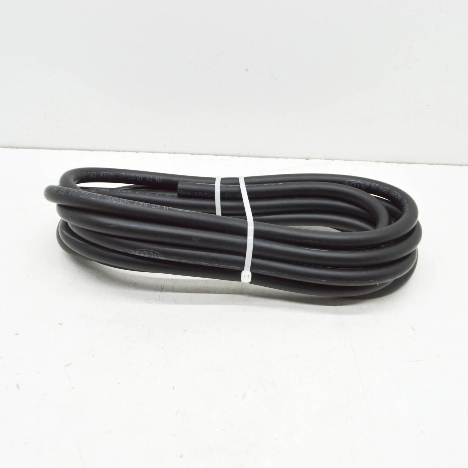 NEW AUDI A1 8X HEADLIGHT WASHER SYSTEM HOSE PIPE LINE 7P6955964A