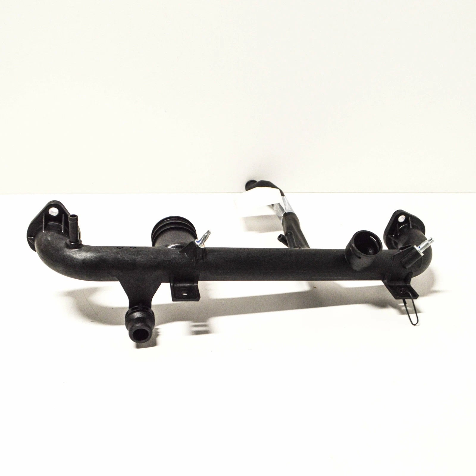 NEW AUDI A6 C6 CYLINDER HEAD COOLANT PIPE 06C121085H