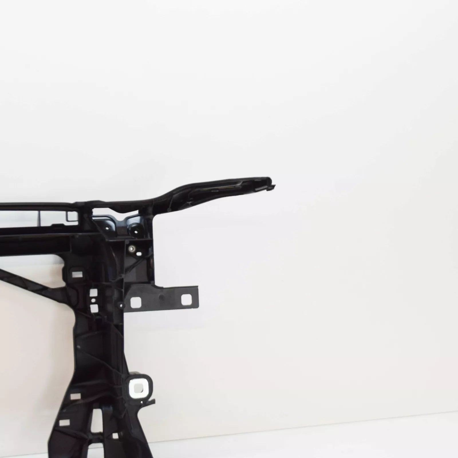 NEW AUDI A3 8V COOLANT RADIATOR LOCK CARRIER WITH MOUNTING 8V4805588A